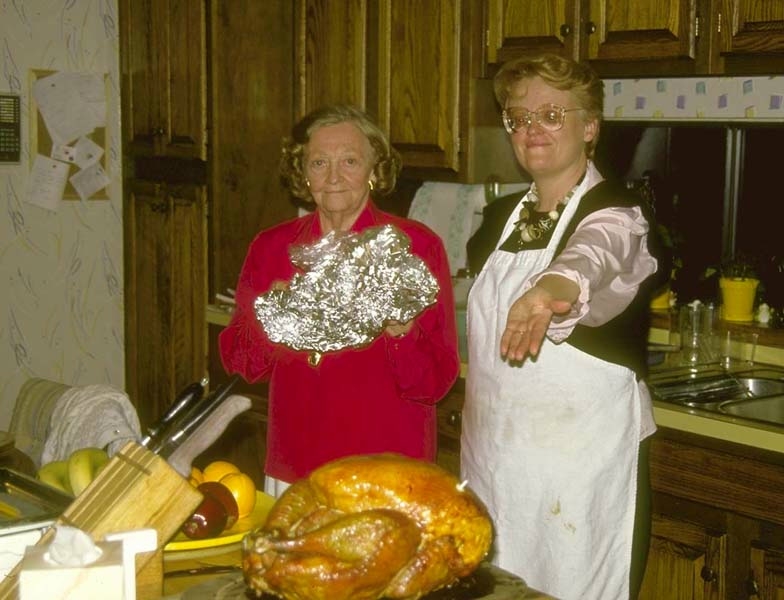 ../Images/Diana Doris and Turkey.jpg